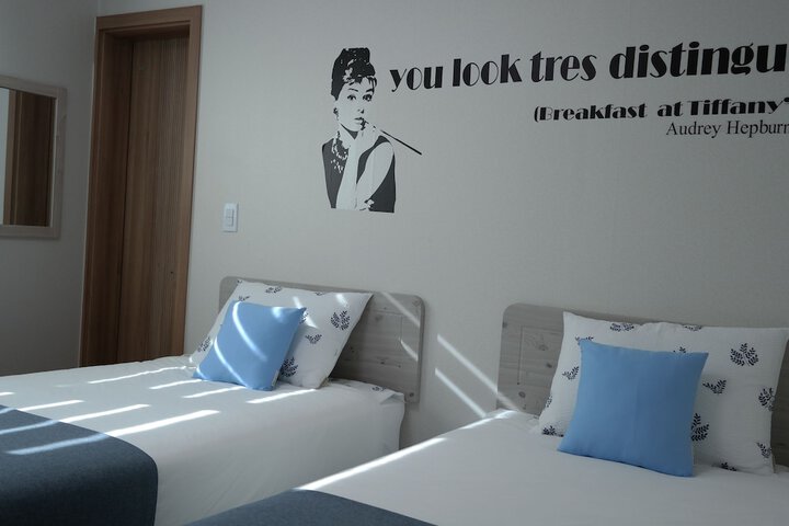 Room 19 of 44