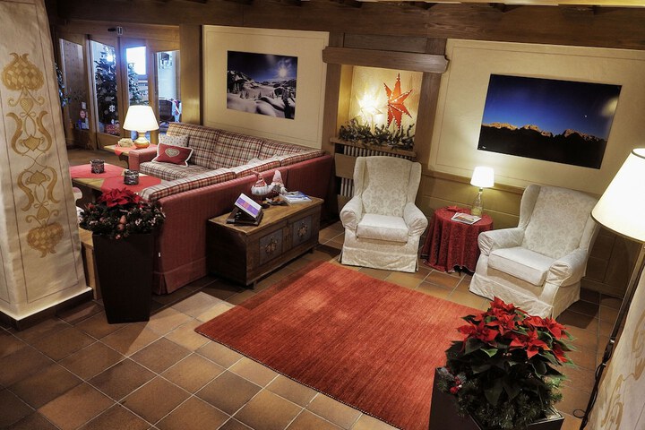 Hotel Interior 3 of 35