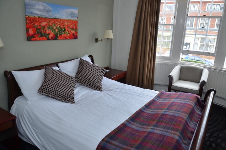 Room 4 of 69