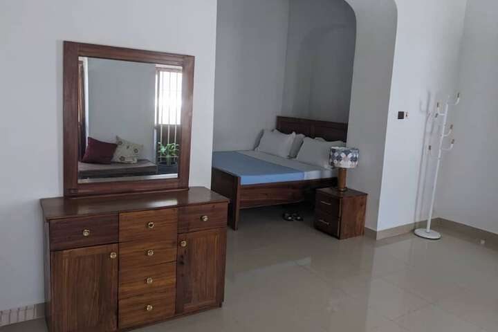 Room 20 of 53