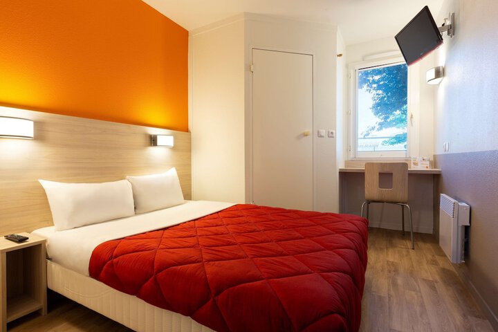 Room 6 of 29