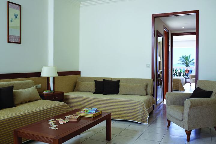 Room 12 of 47