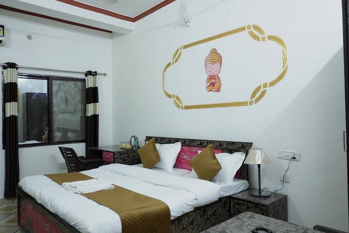 Room 15 of 41