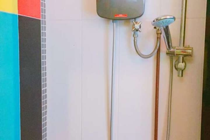 Room 15 of 25