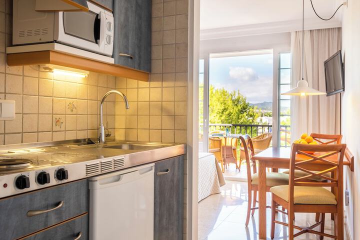 Private kitchenette