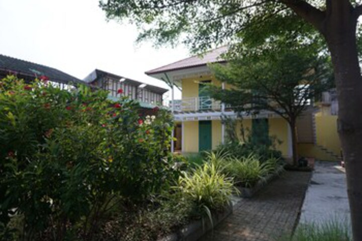 Property Grounds 18 of 21