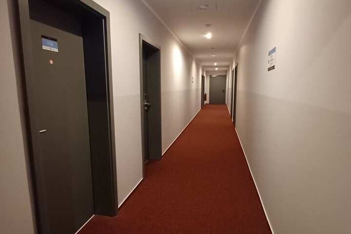 Ballroom/Hall 80 of 87