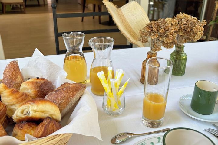 Breakfast meal