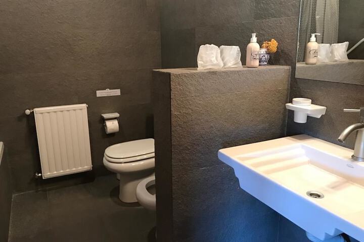 Room 15 of 58