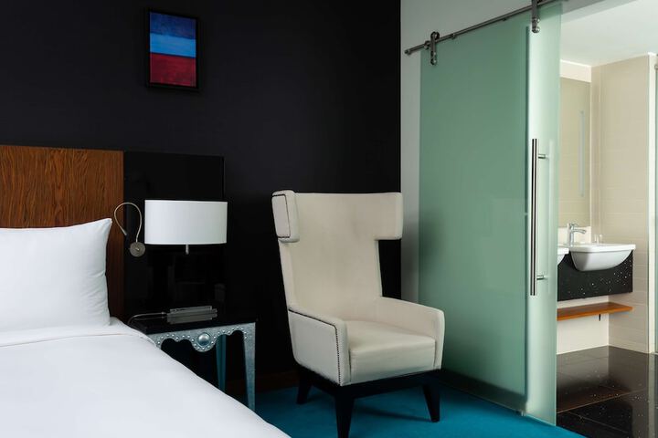 Room 47 of 186