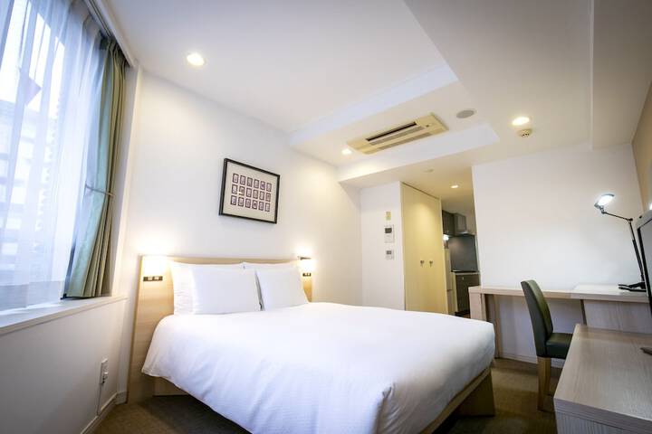 Room 14 of 96