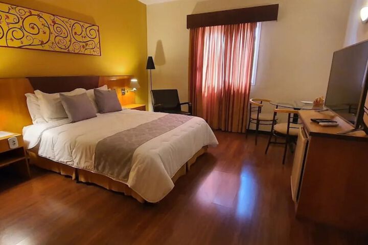 Room 4 of 46