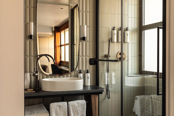 Clean Restrooms