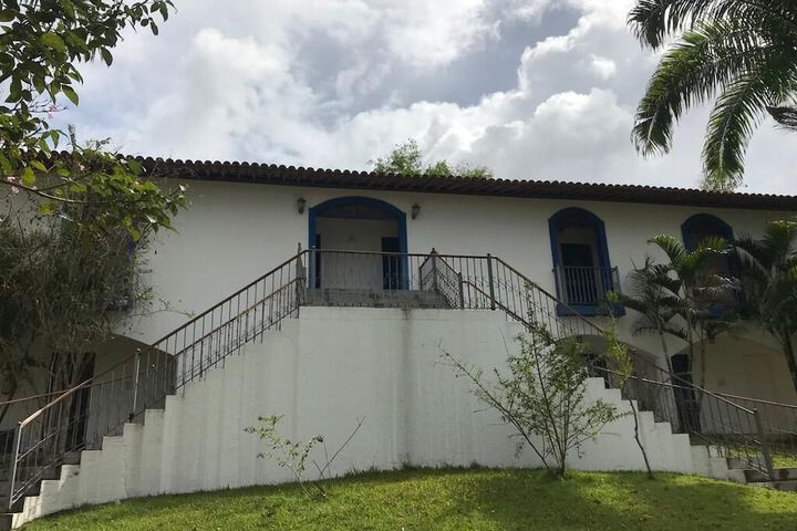 Room 3 of 16