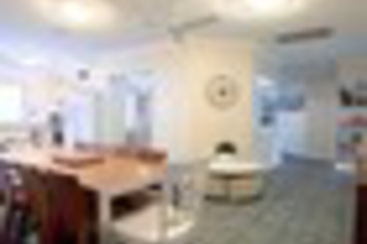 Room 32 of 78