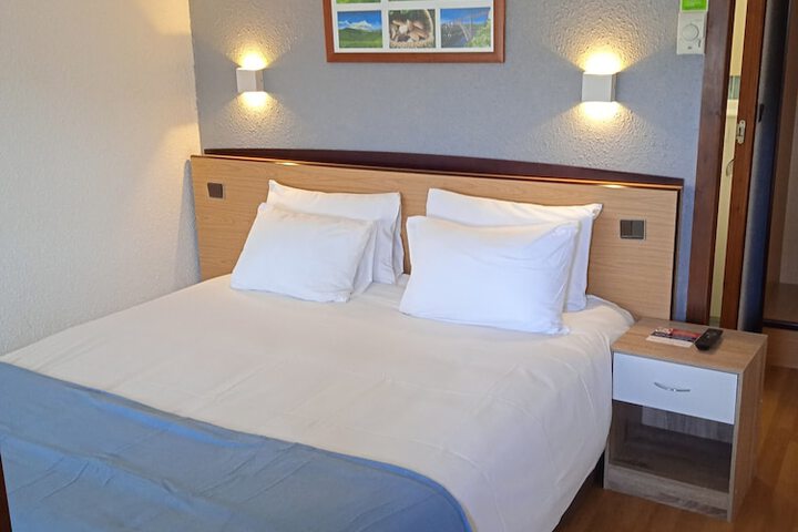 Room 3 of 39