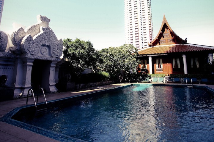 Pool 40 of 59