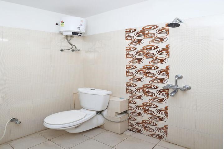 OYO 9770 Hotel Urban Comfort