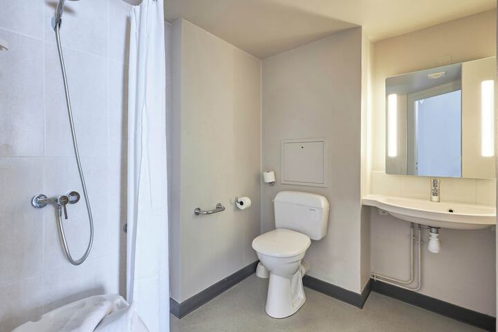Clean Restrooms