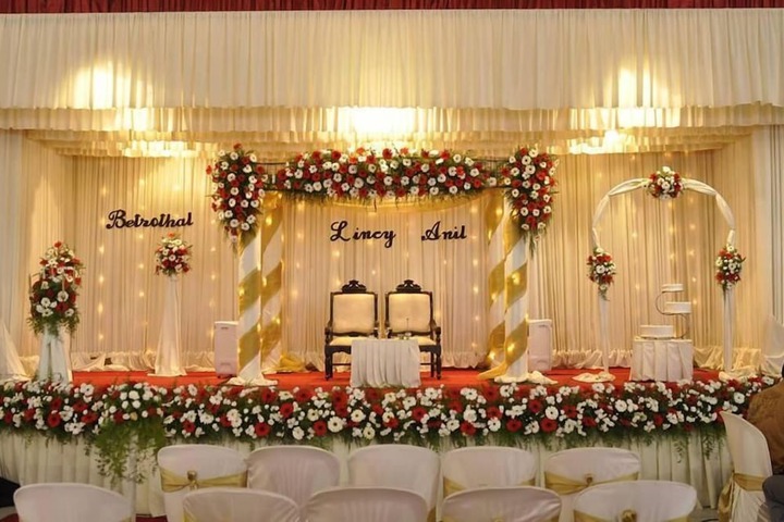 Ballroom/Hall 16 of 25