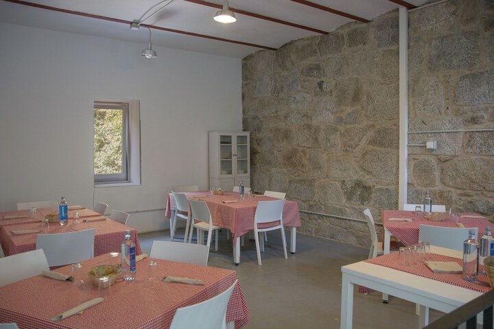 Dining 19 of 41