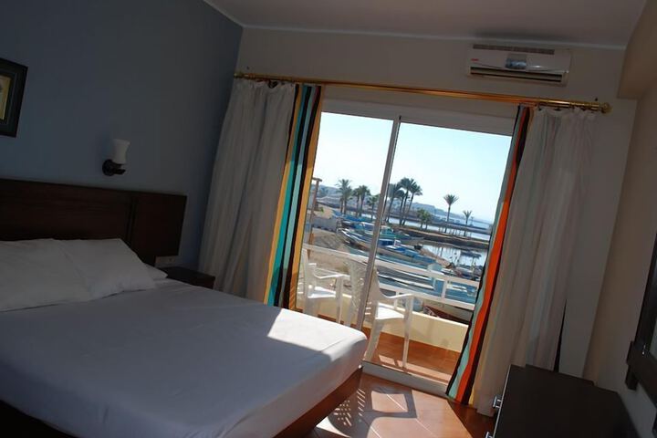 Room 3 of 14