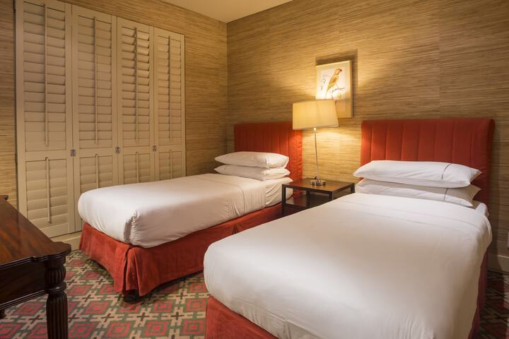 Room 3 of 42