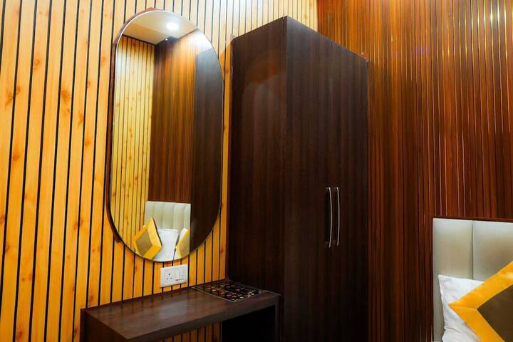 Room 29 of 48