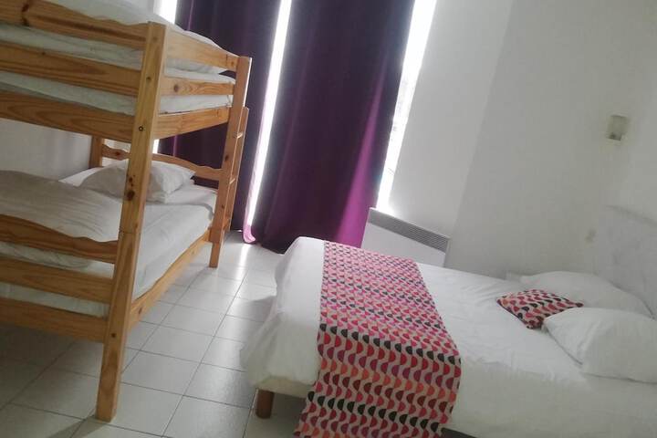 Room 12 of 35