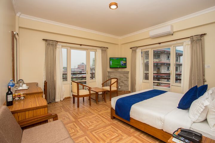 Room 8 of 50