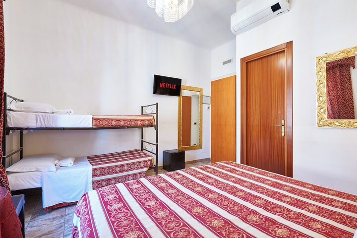 Room 49 of 69