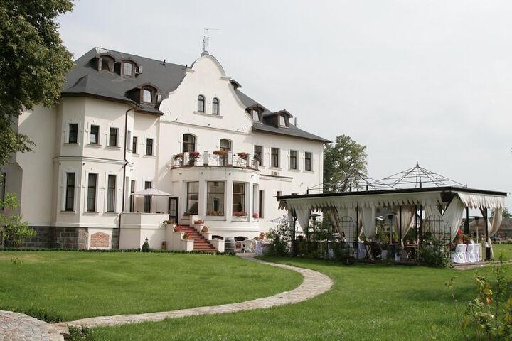 Hotel 65 of 67
