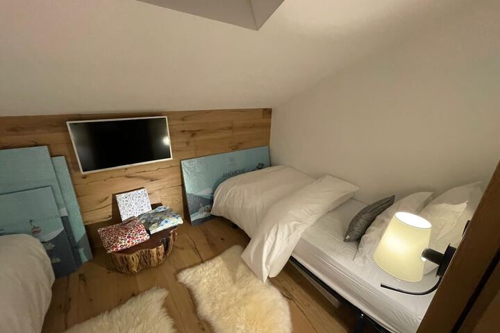 Room 21 of 99