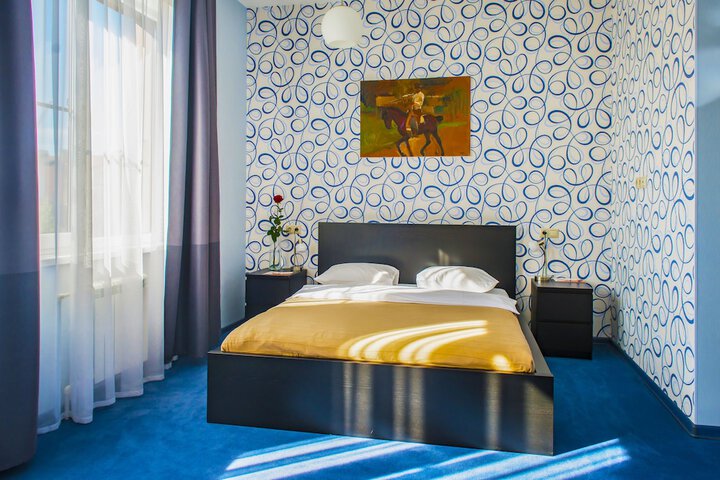 Room 5 of 71