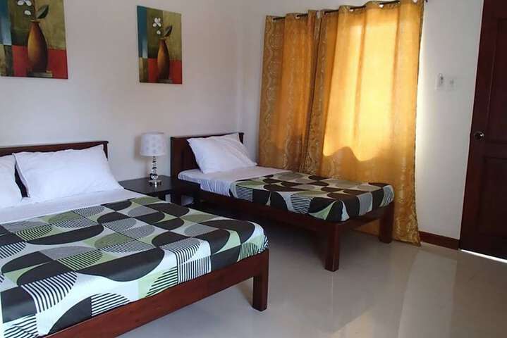Room 8 of 32