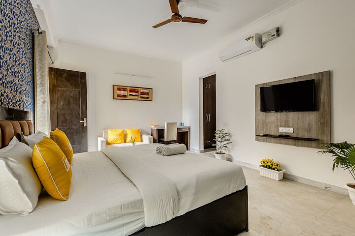 Room 7 of 29