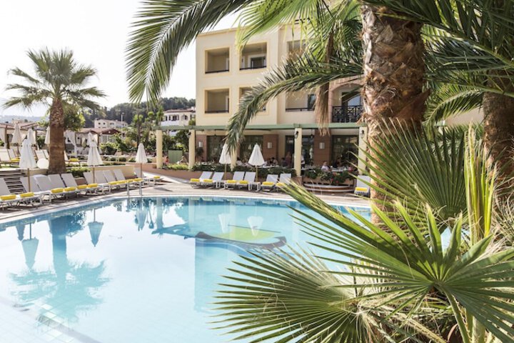 Hotel with Pool