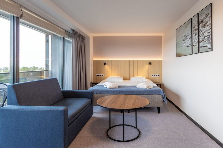 Room 5 of 114