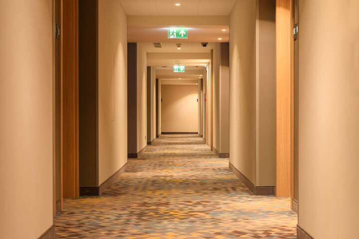 Ballroom/Hall 32 of 44