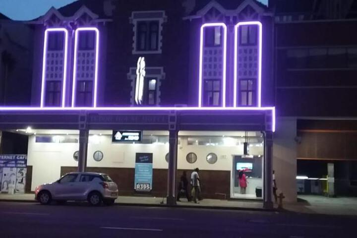 Exterior of Tudor House Hotel