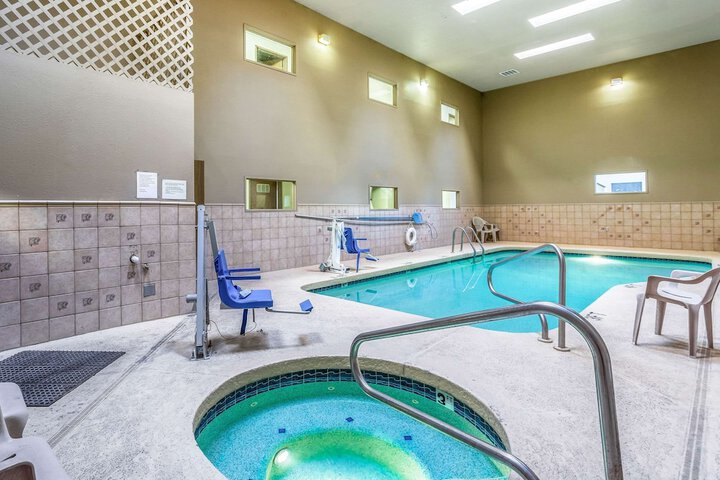 Pool 44 of 48