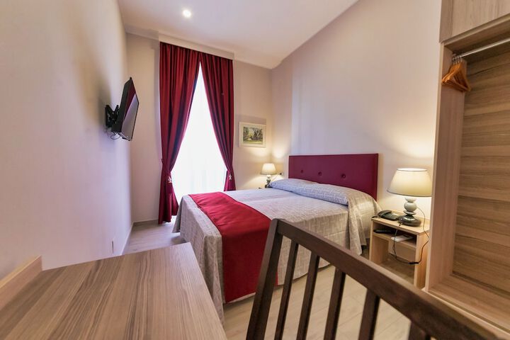 Room 2 of 42