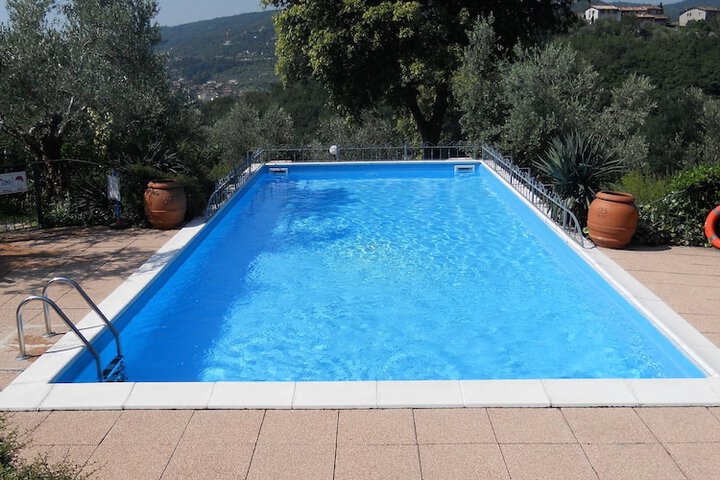 Pool Hotel