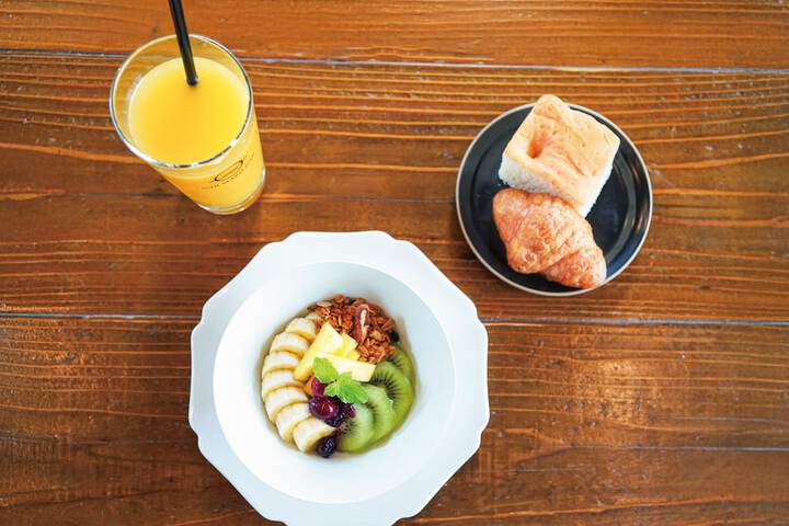 Breakfast/Coffee Service 23 of 28