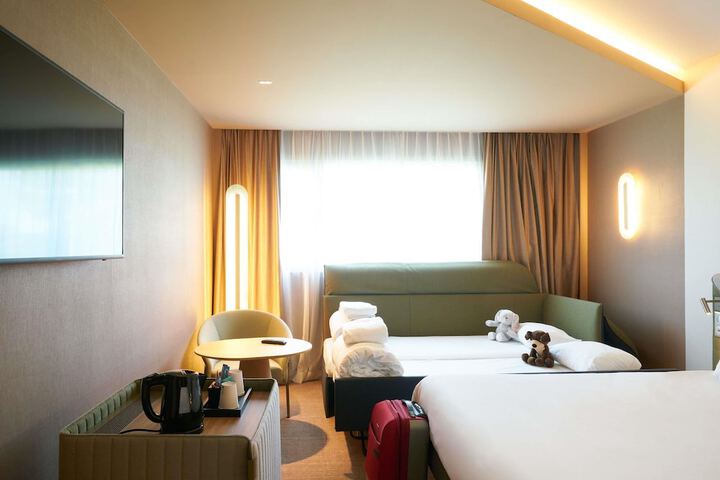 Room 16 of 92