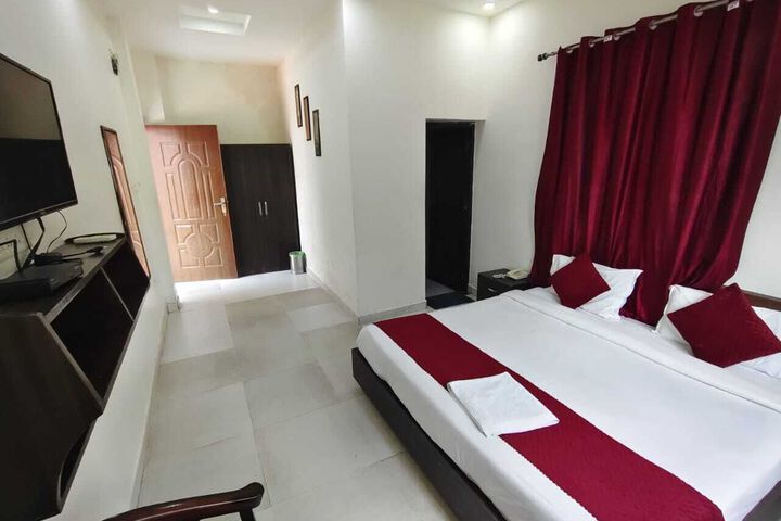 Room 15 of 16