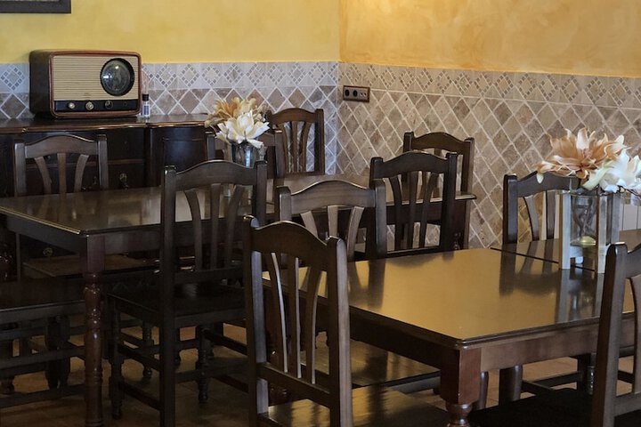 Dining 54 of 57