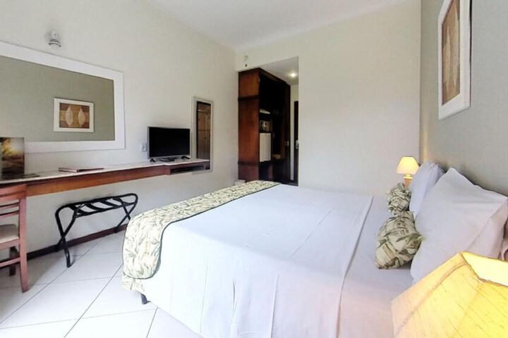 Room 10 of 36