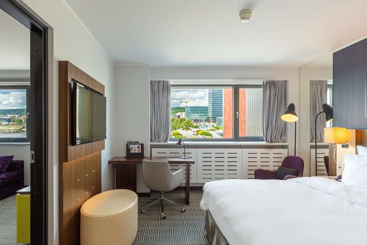 Room 22 of 165