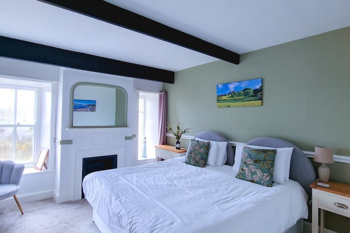 Room 8 of 22